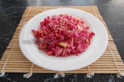 Фитнес салат с маринованной свёклой  