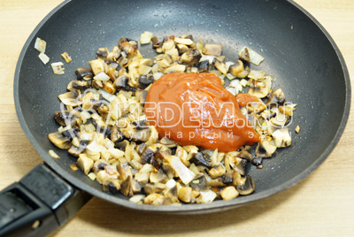 Томатный соус  с грибами