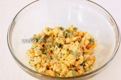 Салат из зелёного лука, сыра и яиц 