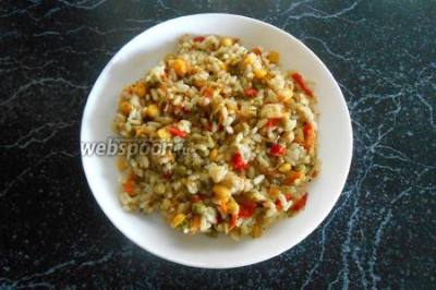 Рис с замороженными овощами в мультиварке  