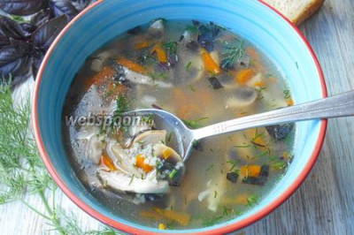 Суп с кускусом и грибами 