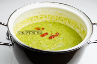 Суп-пюре из цветной капусты и брокколи 