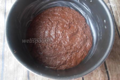 Кето бисквит с шоколадно-сметанным кремом 