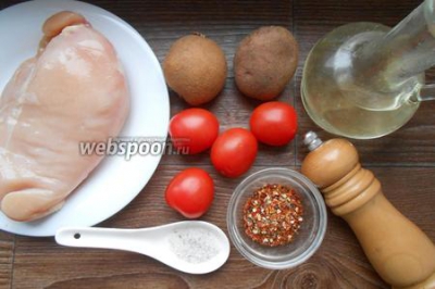 Куриное филе с картофелем и помидорами в духовке  