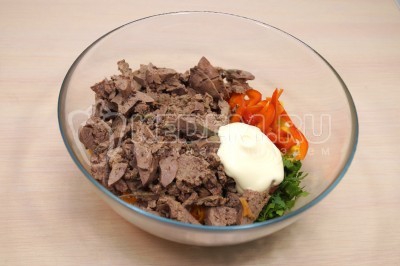 Салат из куриной печени с морковью по-корейски и кукурузой