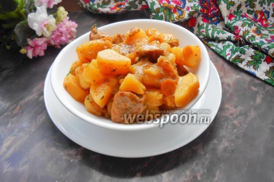 Тушёная картошка со свининой  