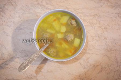 Ячневый суп с фрикадельками 