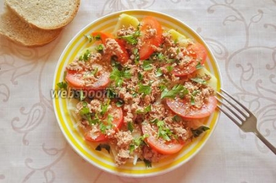 Испанский салат с тунцом и картофелем 