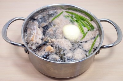 Сливочный суп с красной рыбой и рисом